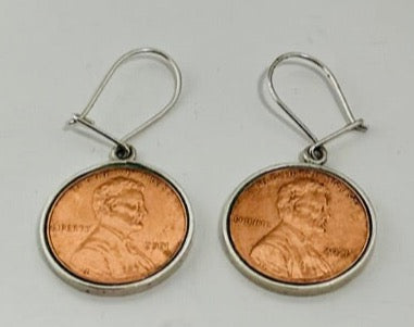 Unique American Vintage 2021 Coin- 950 Silver Earring | Unique & Chic Fashion Accessories - Dhalfashionistt